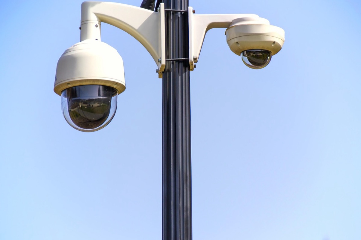 Smart home veiligheidsysteem met bewegingssensoren